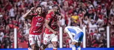 Vila Nova lidera a Série B e aparece como favorito ao acesso e ao título