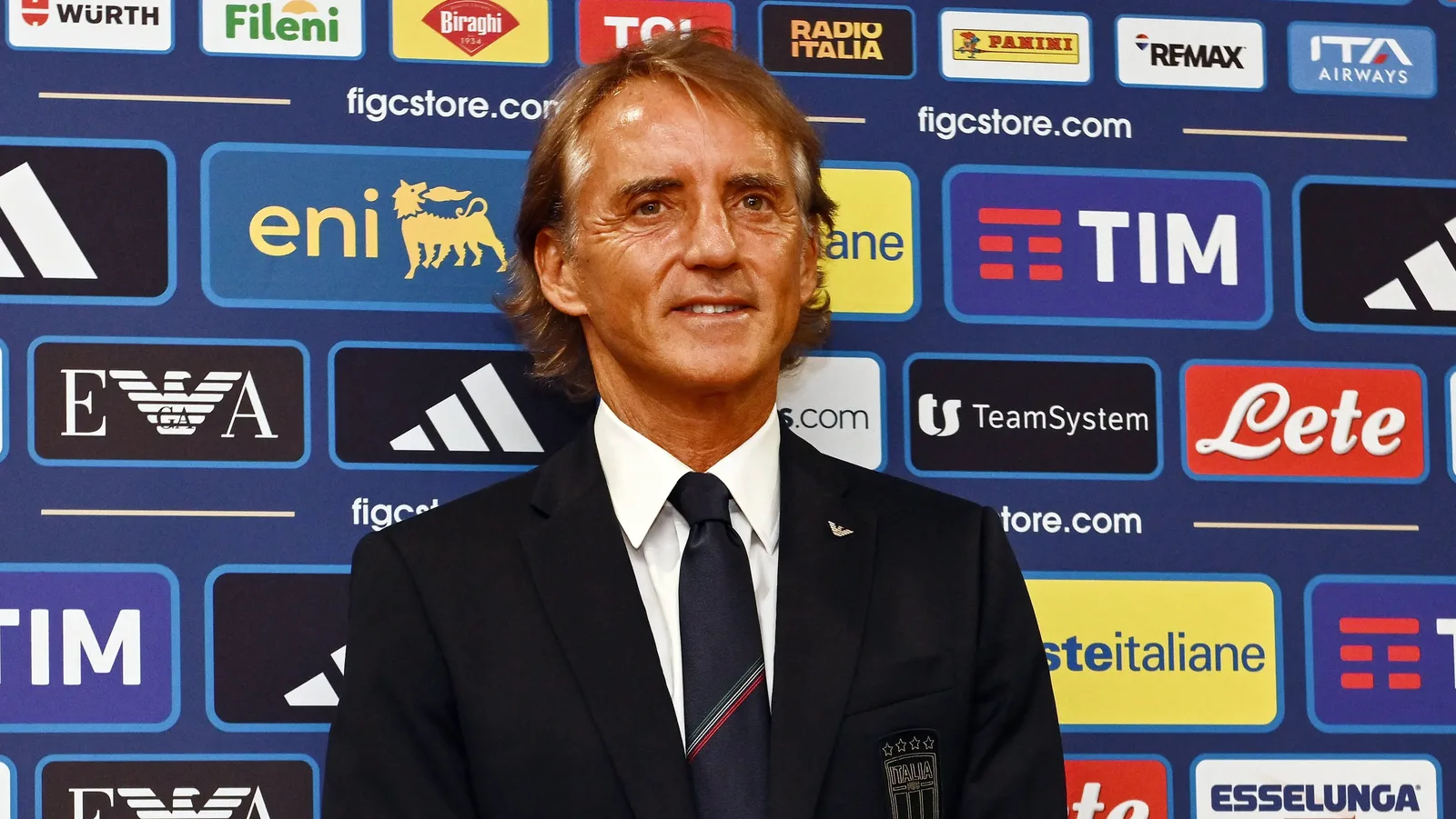 Mancini testa jovens e reorganiza a Itália antes de sequência decisiva