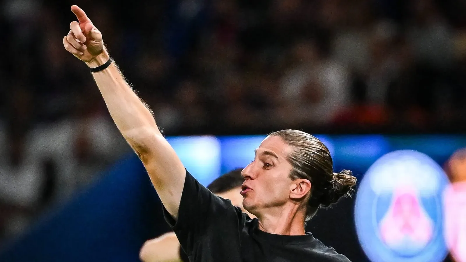 Filipe Luís vence o PSG e relembra sete anos no Flamengo