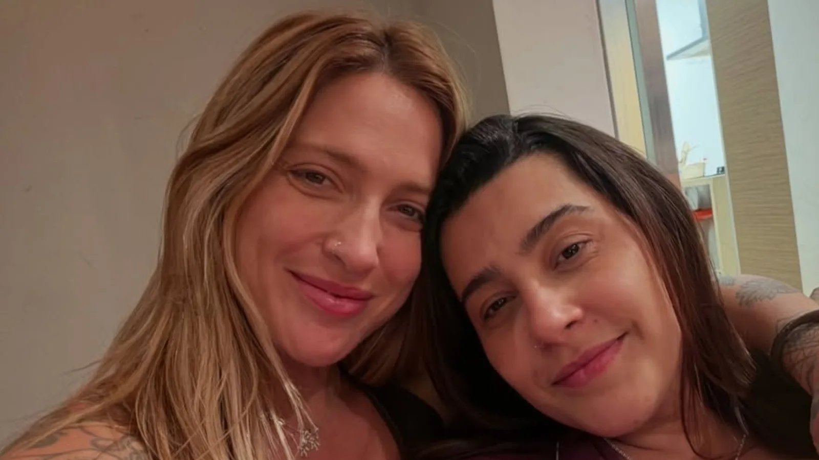 Tati Dias e Lauana Prado brincam com rumores sobre o casamento