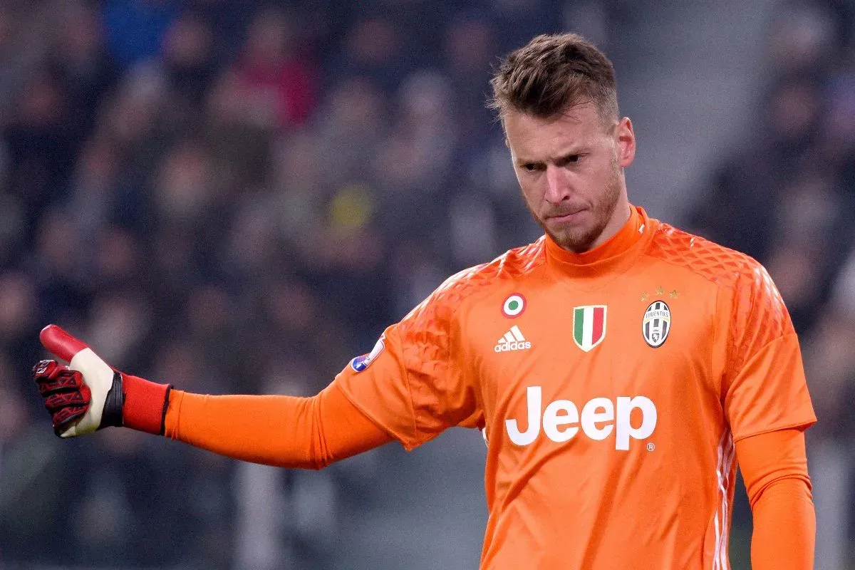 Lesão de Grabara abre espaço para o retorno de Neto à Juventus