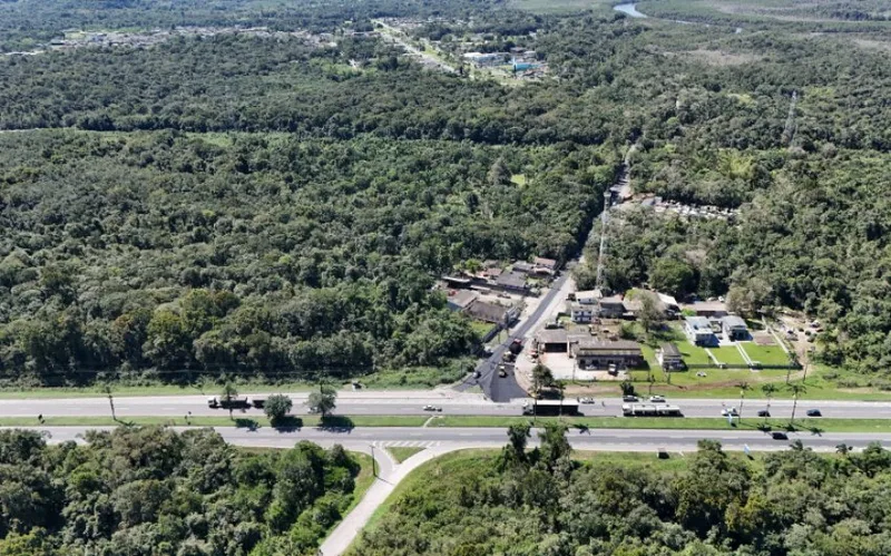 Obra na entrada de Alexandra avança por mais de 100 metros