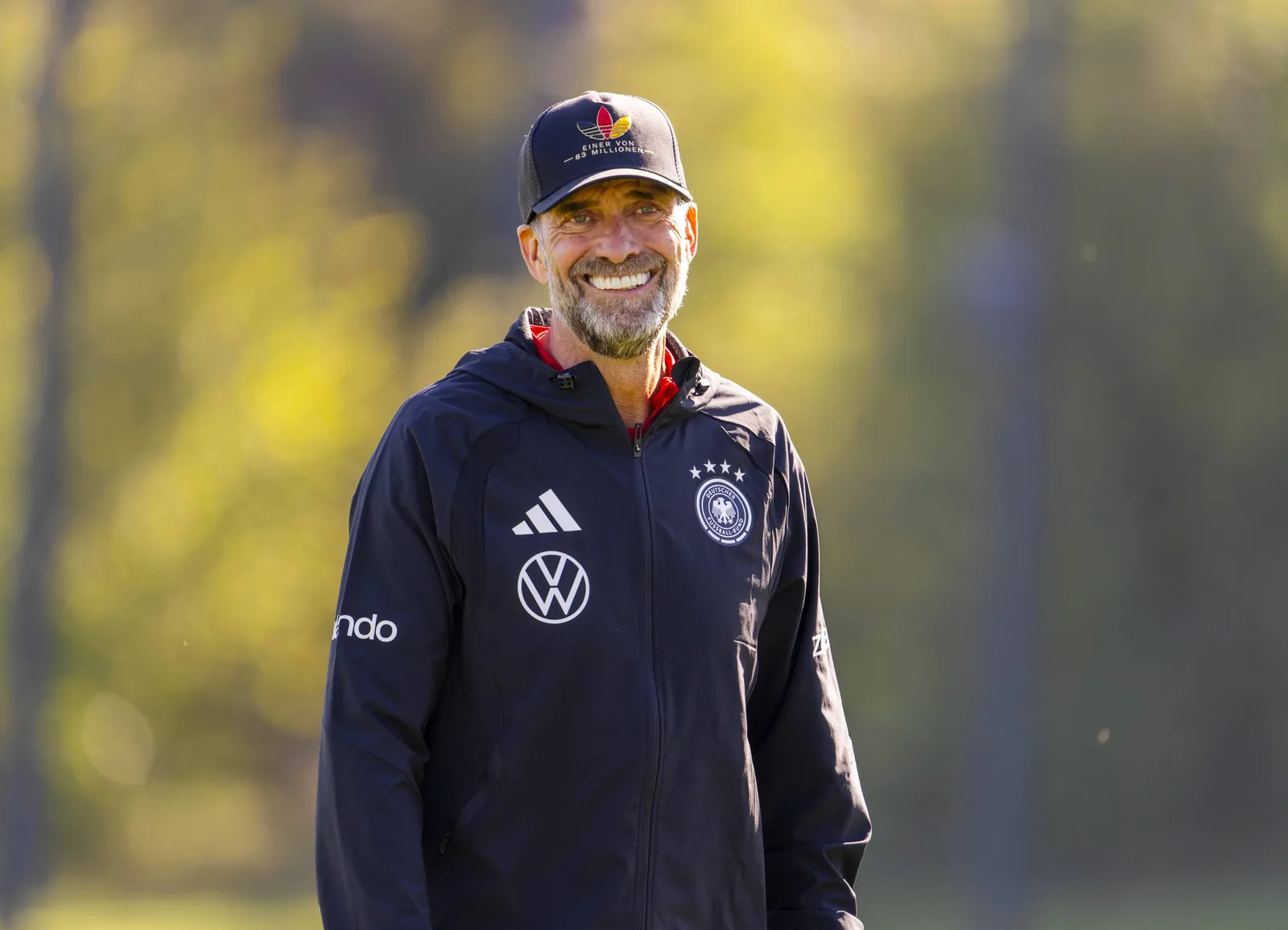 Jürgen Klopp restringe celulares e visitas na seleção da Alemanha