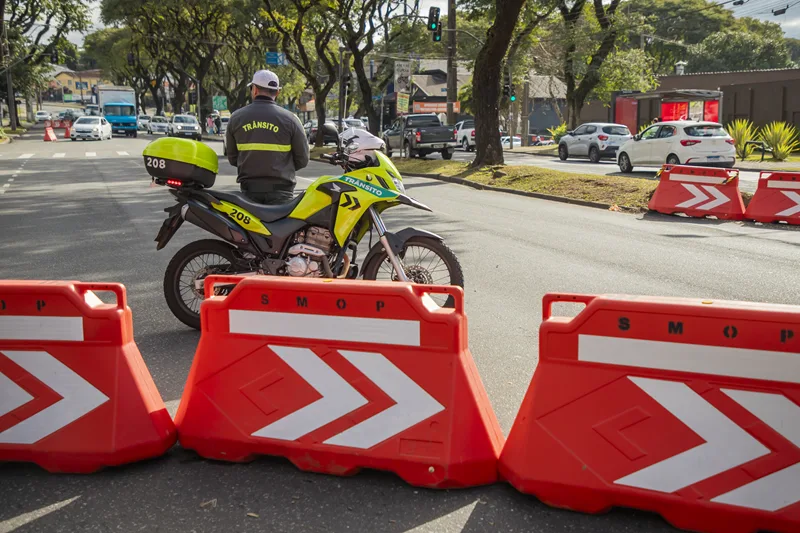 Corridas e shows concentram bloqueios no trânsito de Curitiba no fim de semana