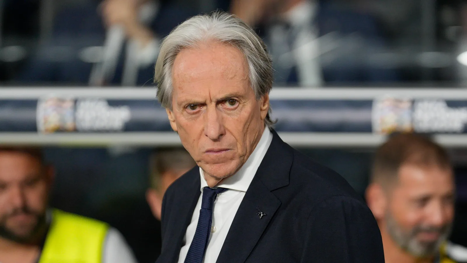 Jorge Jesus aponta limite físico de Nuno Mendes e detalha função no PSG