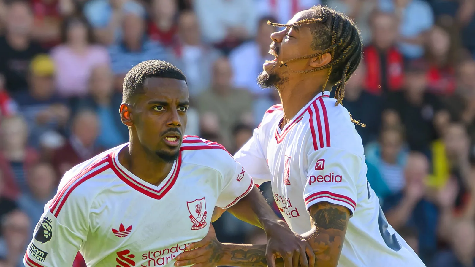 Liverpool pode voltar a negociar por Yankuba Minteh após lesão