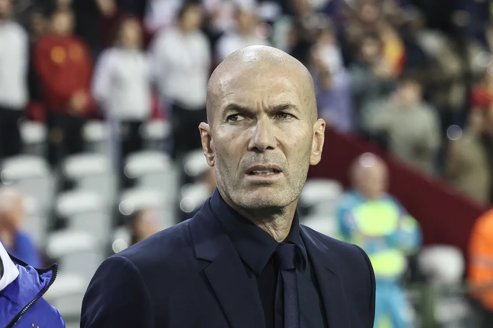 Olise decide no fim, e França supera Bélgica em novo teste de Zidane