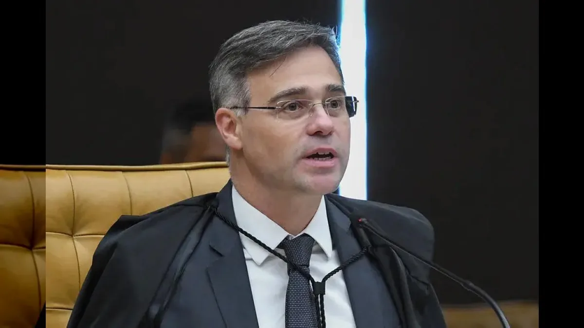 Mendonça cede à pressão, abre processos do caso Master e inclui apuração sobre filme de Bolsonaro, Ciro e Claudio Castro