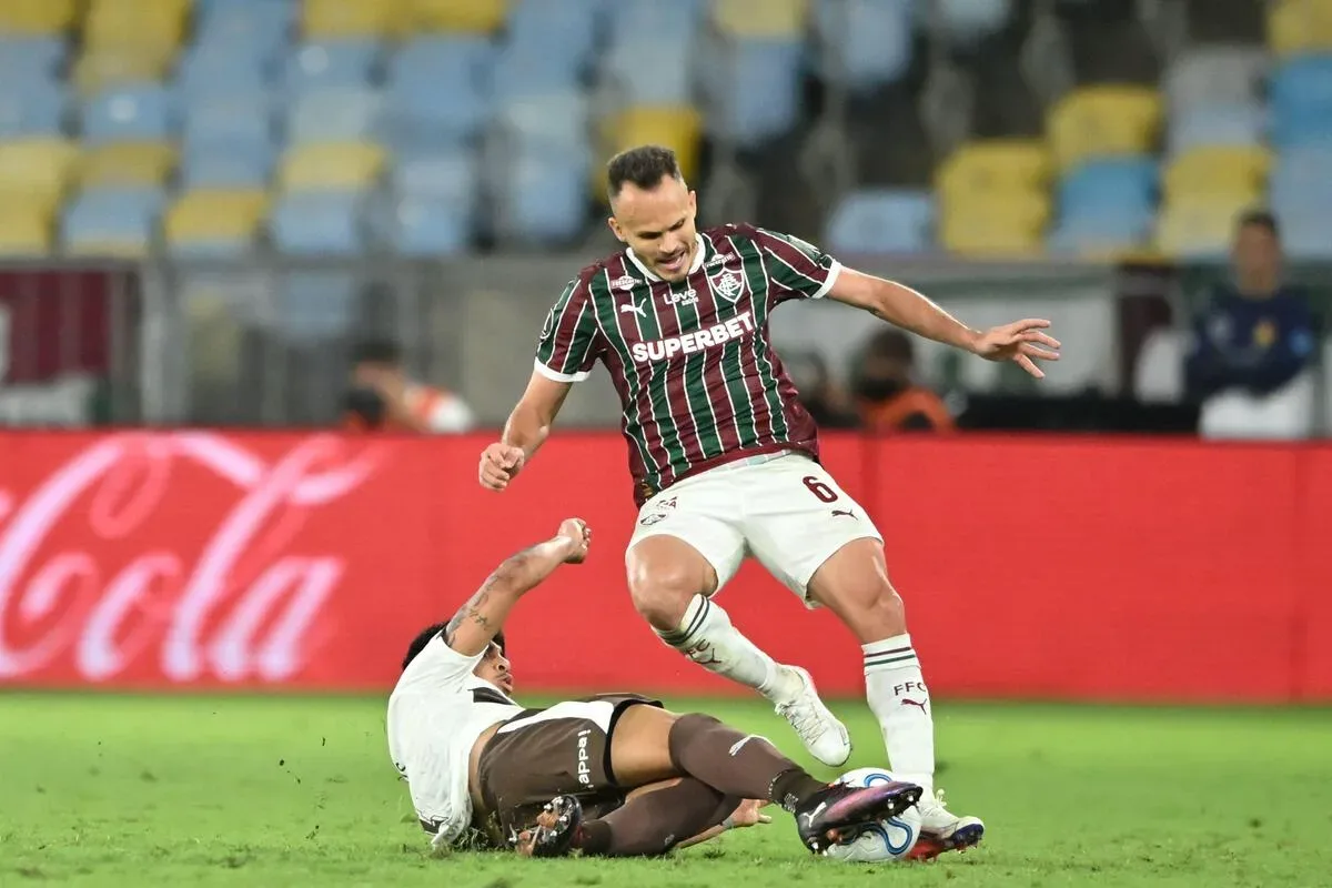 Renê vê Fluminense pronto para enfrentar Flamengo e Palmeiras na Libertadores