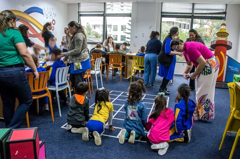 Curitiba organiza vagas de 2027 para crianças da pré-escola e do 1º ano