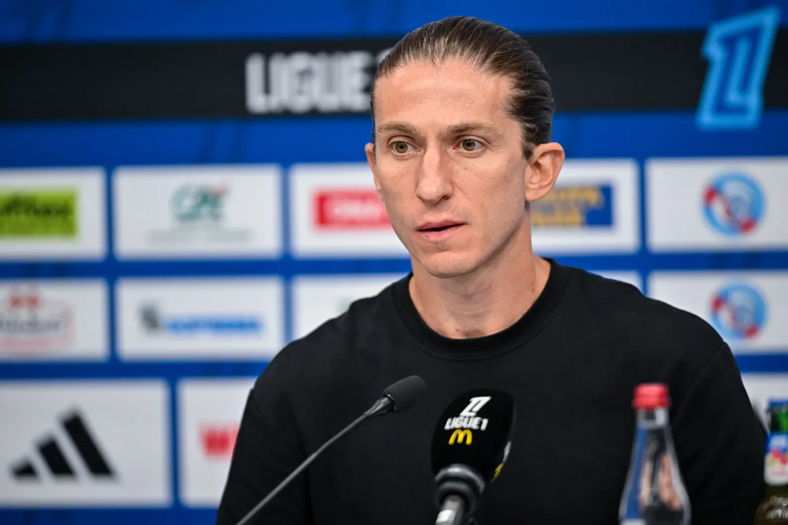 Pênalti não marcado revolta Filipe Luís em empate do Monaco