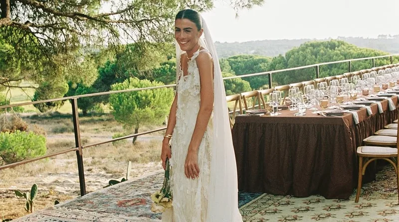 Vicky Montanari usa seis looks de grifes no casamento com Miguel Segade Correia