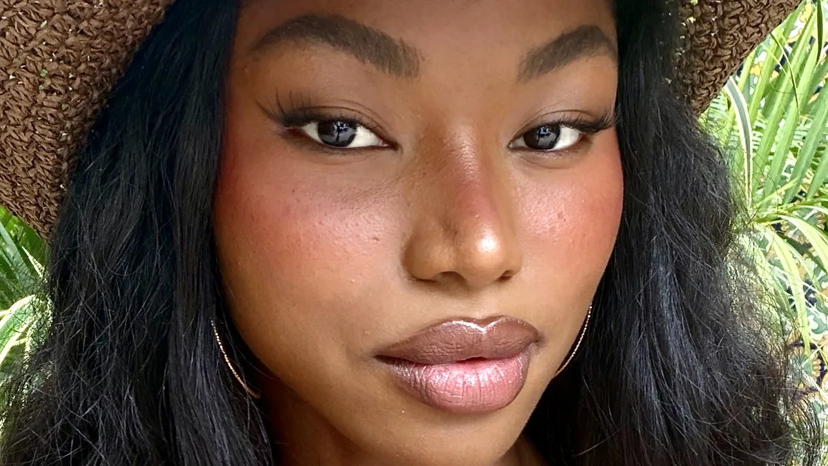 7 blushes para aquecer a maquiagem com efeito bronzeado