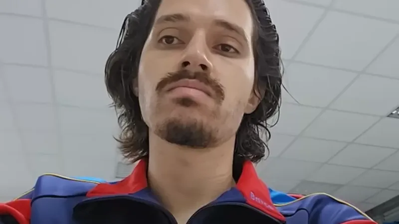 Candidato do Novo é preso após pintar muro da UnB, diz PMDF