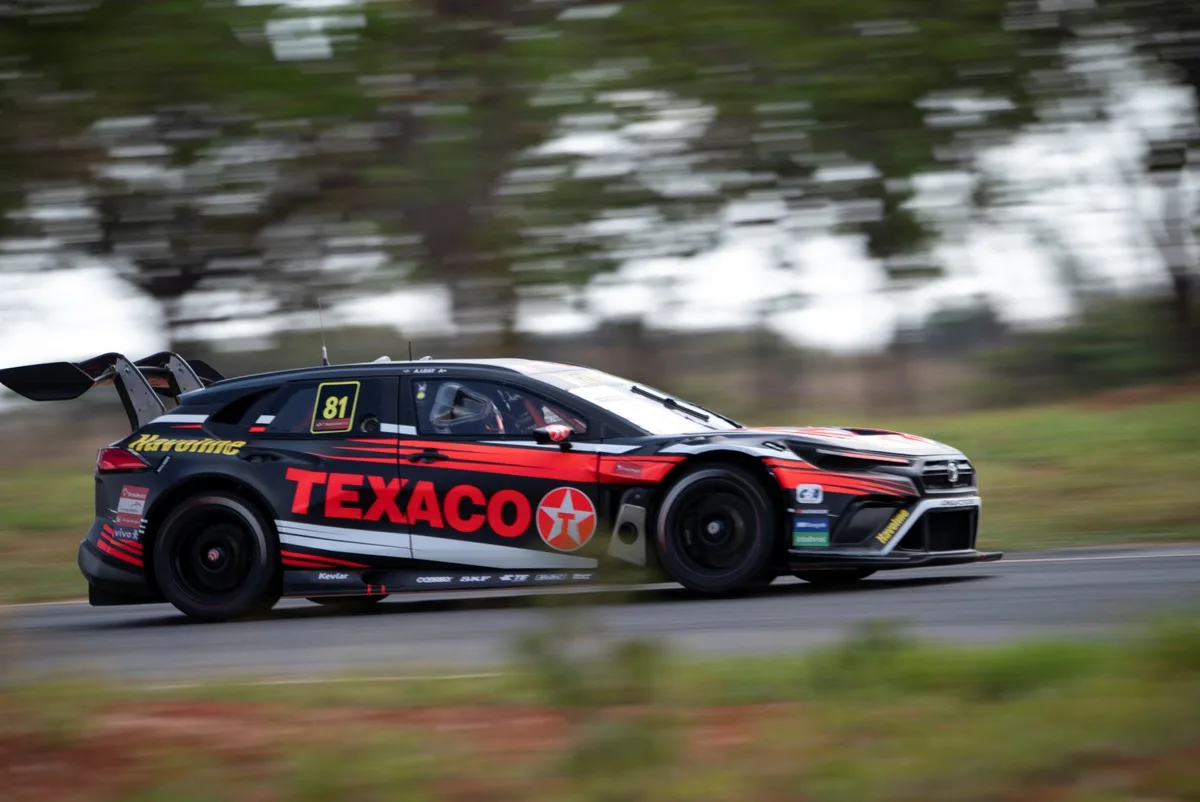 Arthur Leist conquista segundo lugar na sprint da Stock Car em Curvelo
