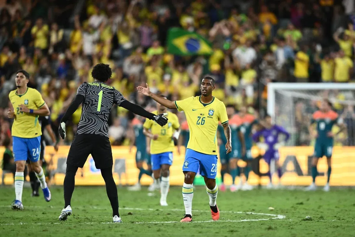 Rayan cabeceia no fim, e Brasil busca empate com a Austrália em Townsville