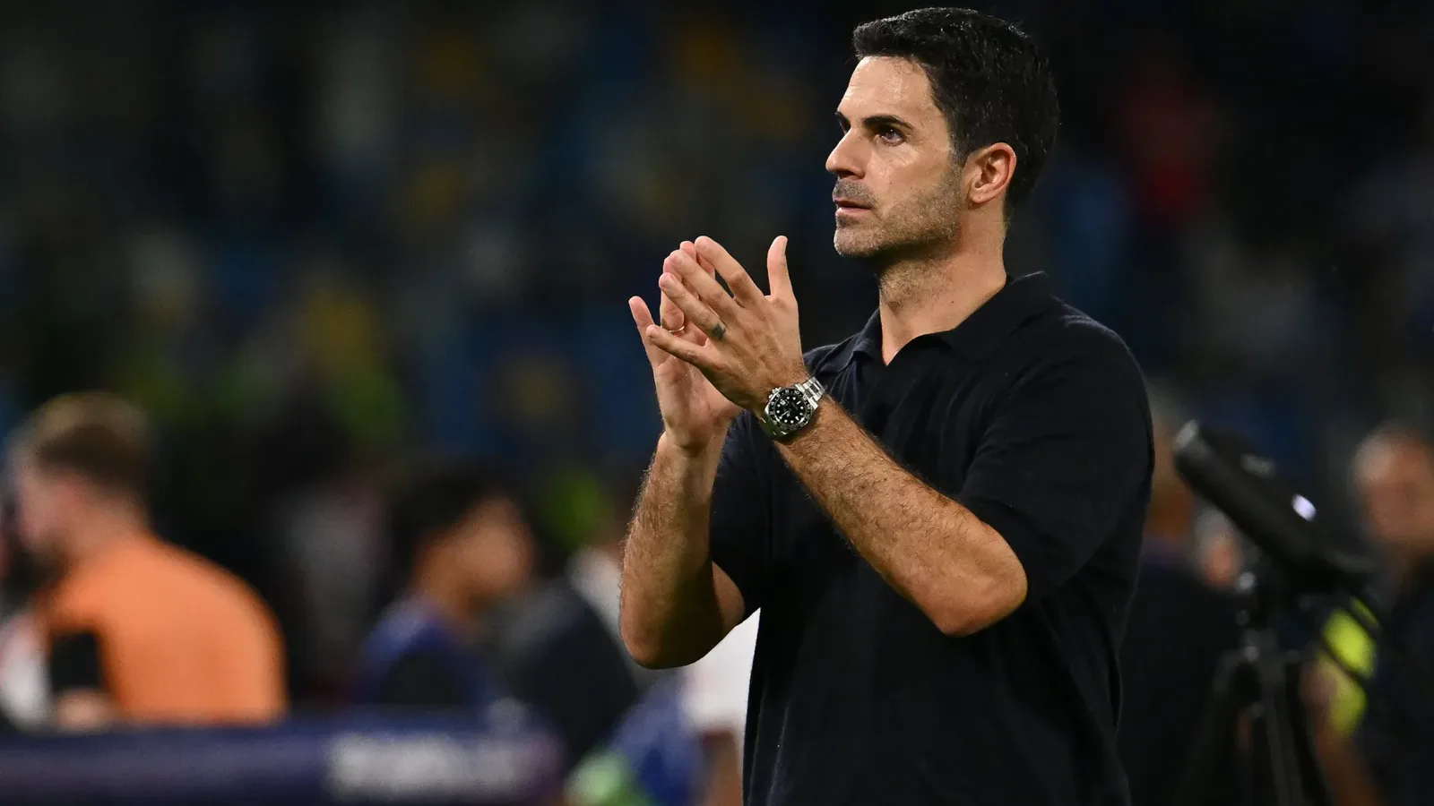 Arsenal encaminha renovação com Arteta e abre conversas por trio titular