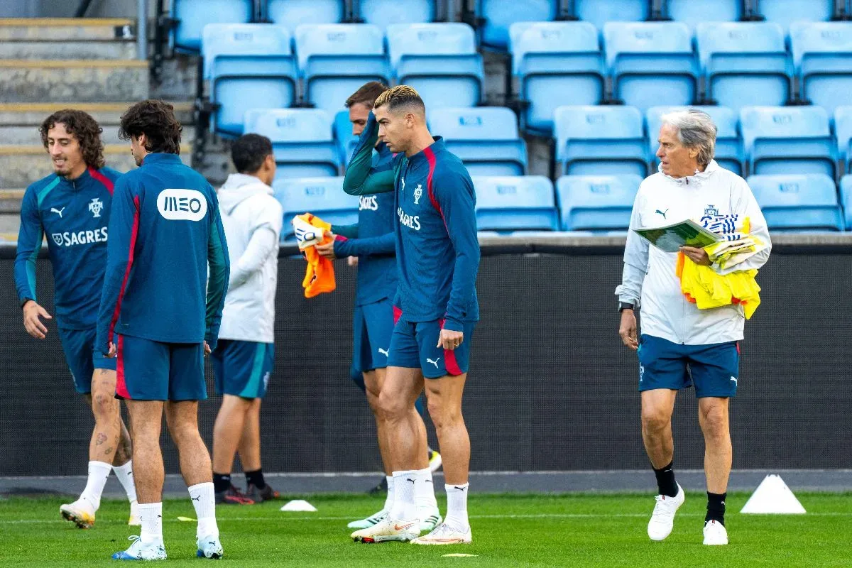 Jorge Jesus deixa escalação de Cristiano Ronaldo aberta para duelo com a Dinamarca