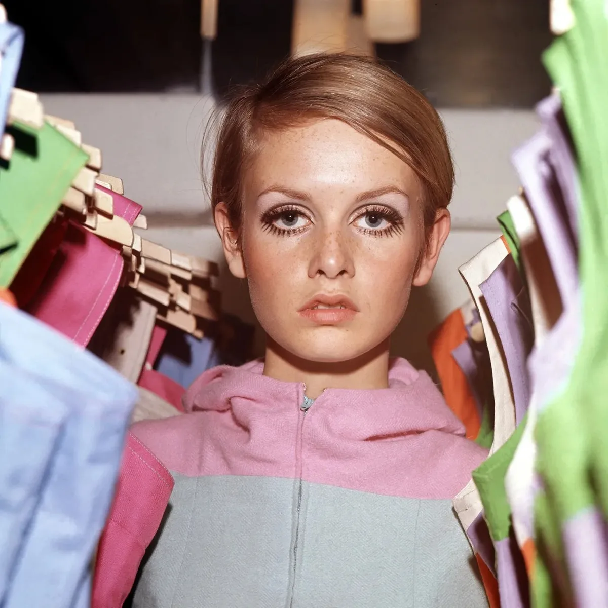 Twiggy ganha documentário com depoimentos de McCartney e Brooke Shields