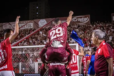 Vila Nova lidera e terá cinco partidas em casa até o fim da Série B