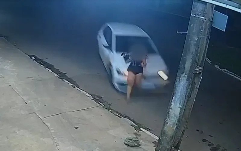 Homem é investigado após atropelar ex-namorada duas vezes em Goiás