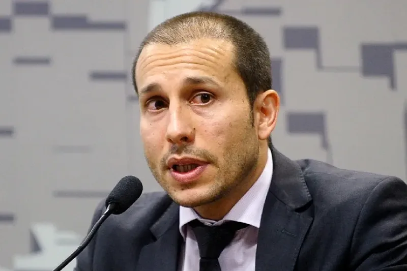William Murad assume interinamente a direção da Polícia Federal