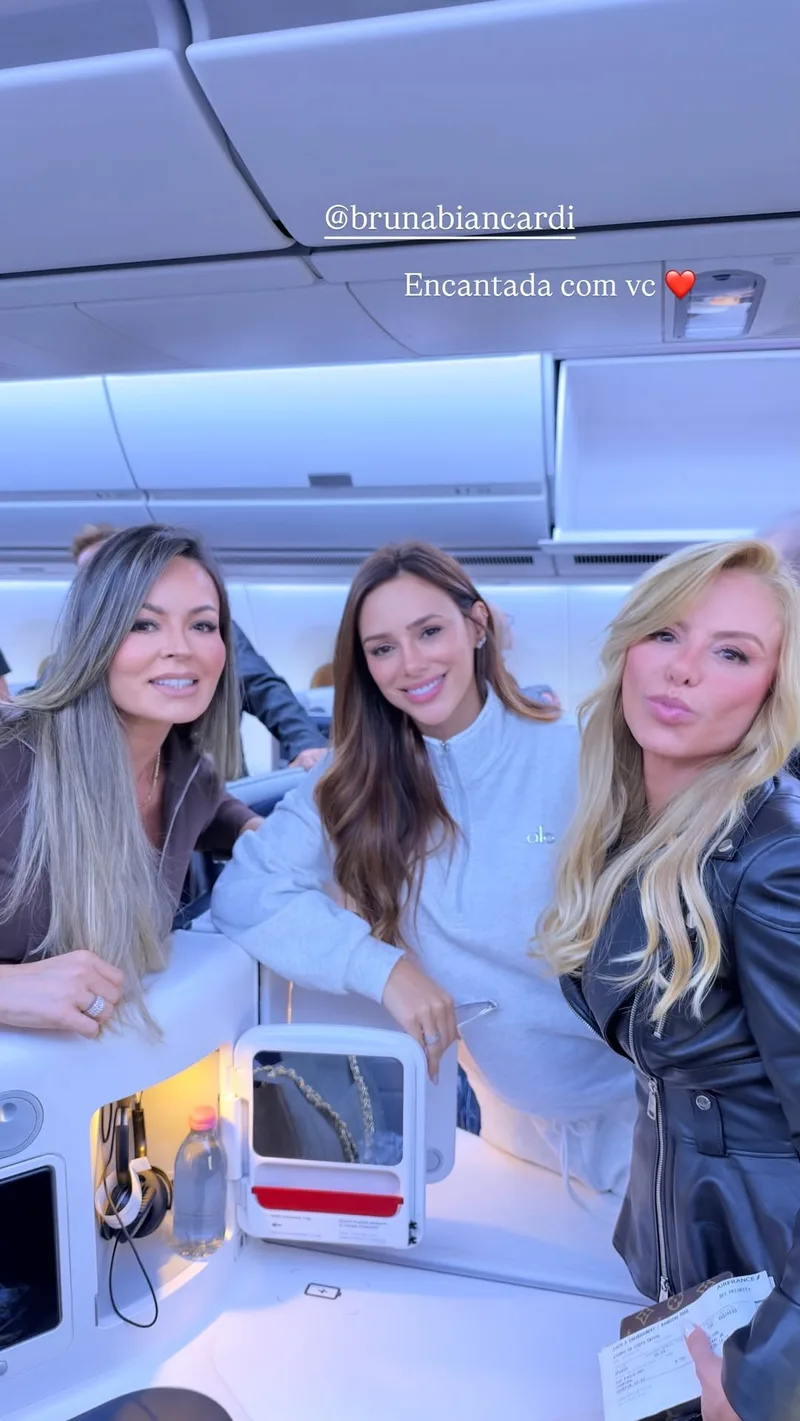 Poliana Rocha registra encontro com Bruna Biancardi em viagem a Paris