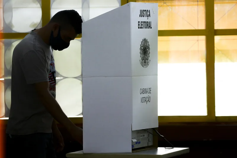 Eleitor deve confirmar local de votação antes das eleições de 2026