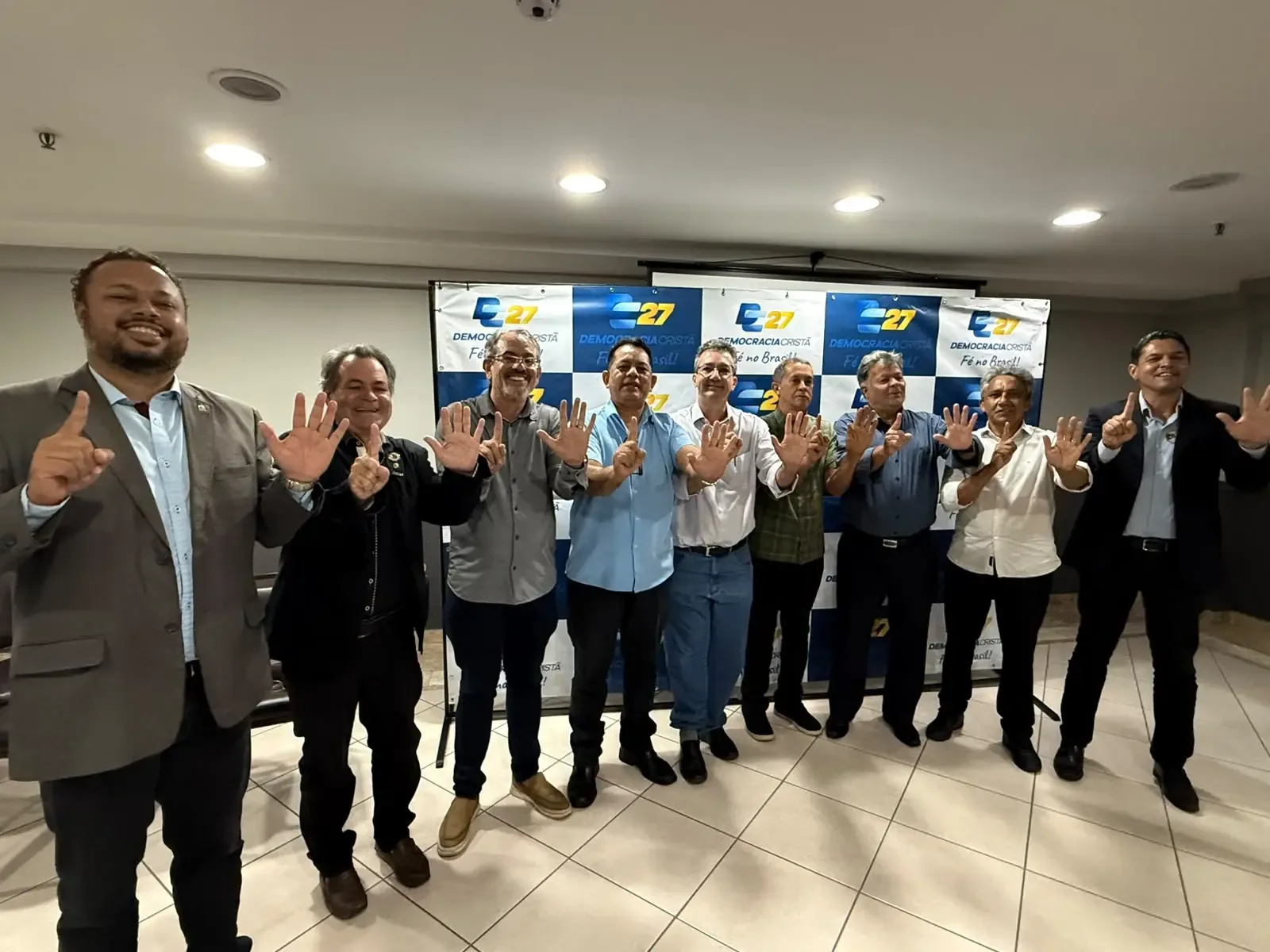 Direção nacional do DC rompe com comando em Goiás e apoia Daniel Vilela