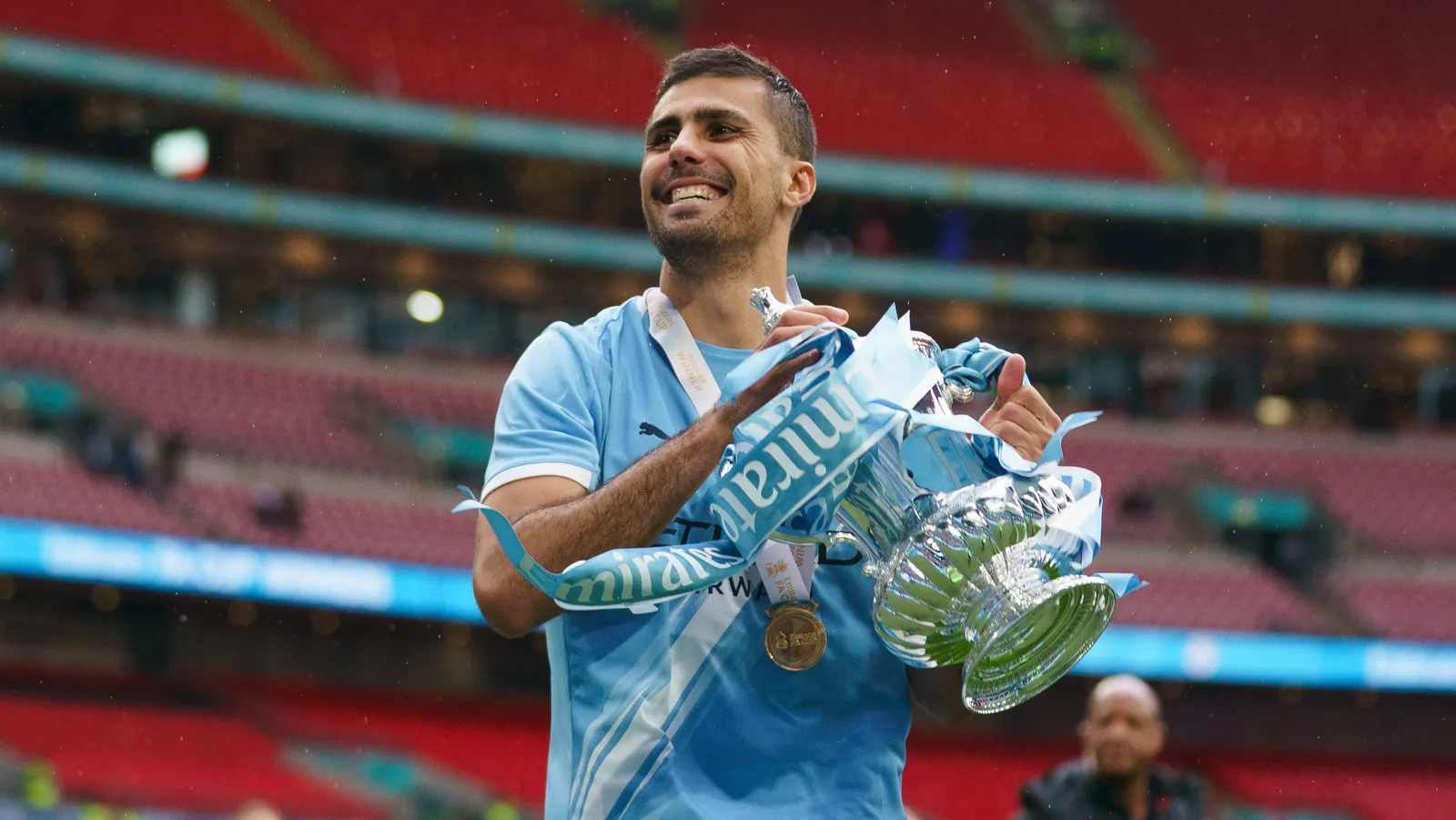 Rodri diz que títulos pelo City foram conquistados com trabalho coletivo