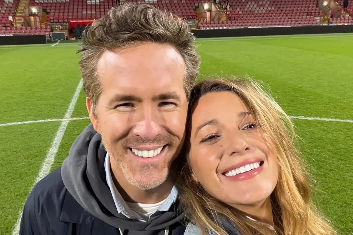 Ryan Reynolds prefere aniversário discreto em meio a festas da família