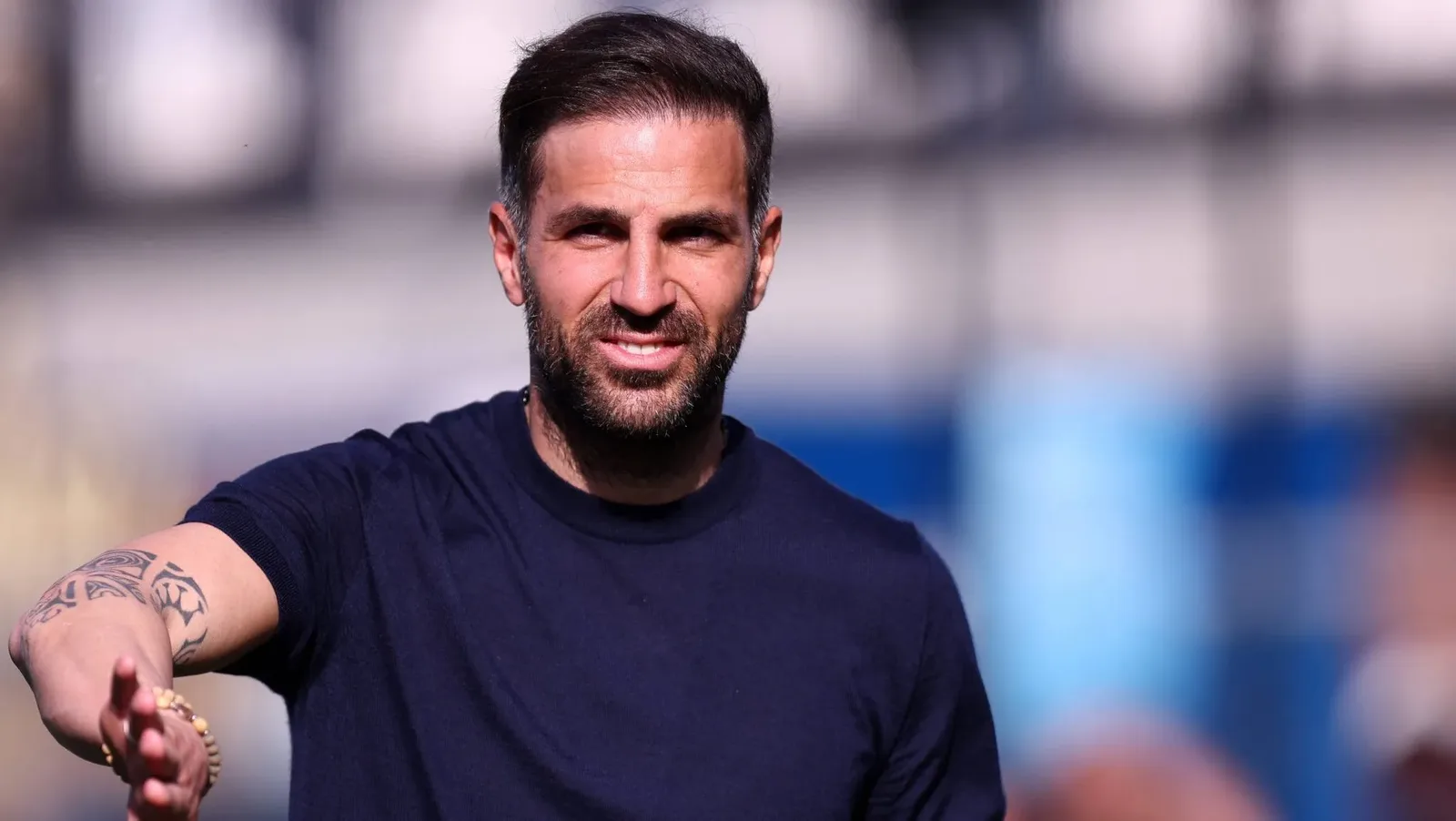 Barcelona sinaliza prioridade a Fàbregas após saída do Como
