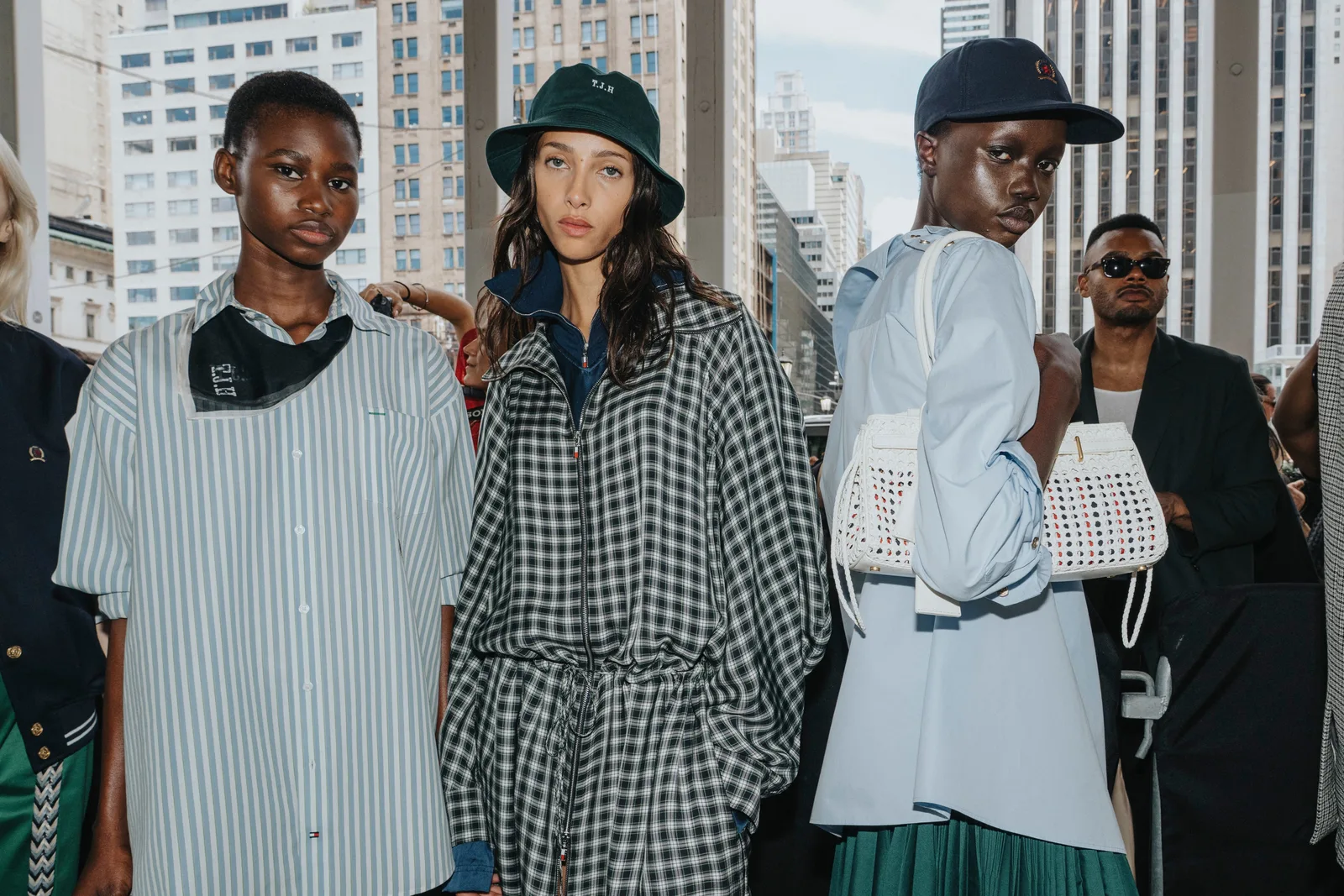Tommy Hilfiger retorna às passarelas de Nova York no Plaza Hotel
