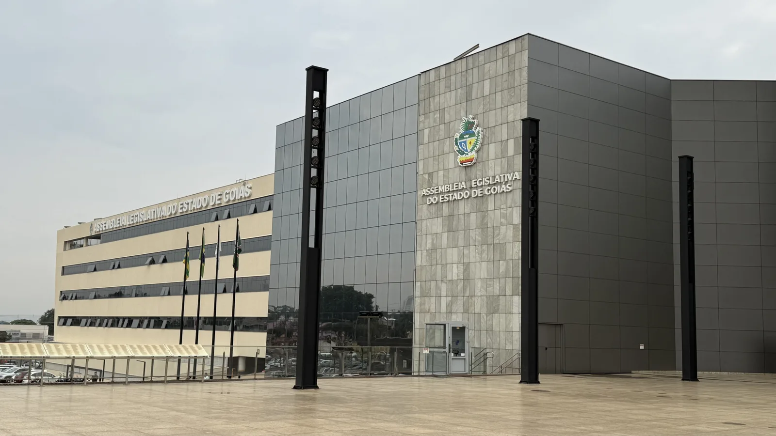 Disputa pela Alego reúne deputados, ex-prefeitos e novos nomes para 2026