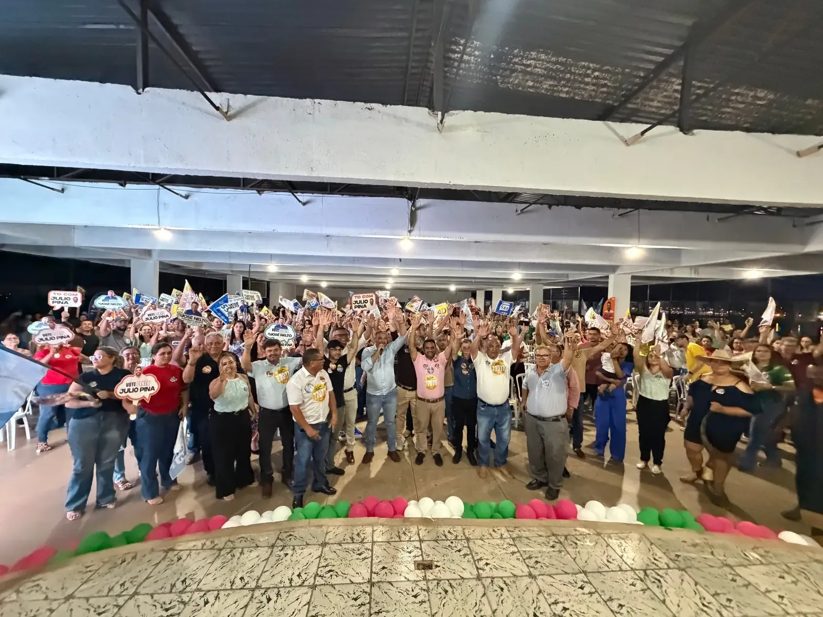 Evento político reúne mais de 2 mil pessoas em Porangatu