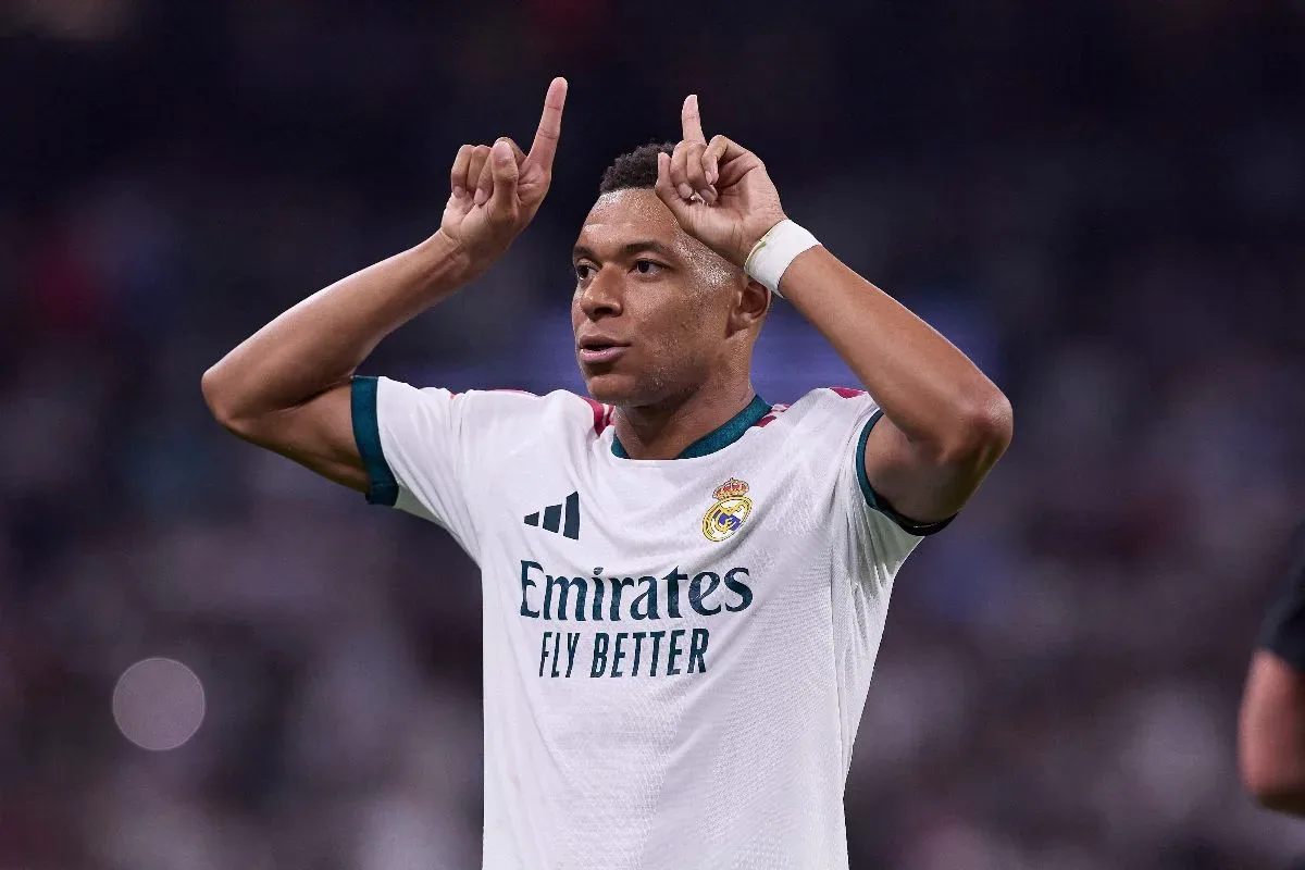 Real Madrid bate o Rayo Vallecano e alcança o Barcelona na liderança