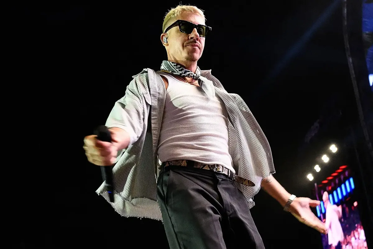 Macklemore transforma cachê de turnê em doação para seis entidades