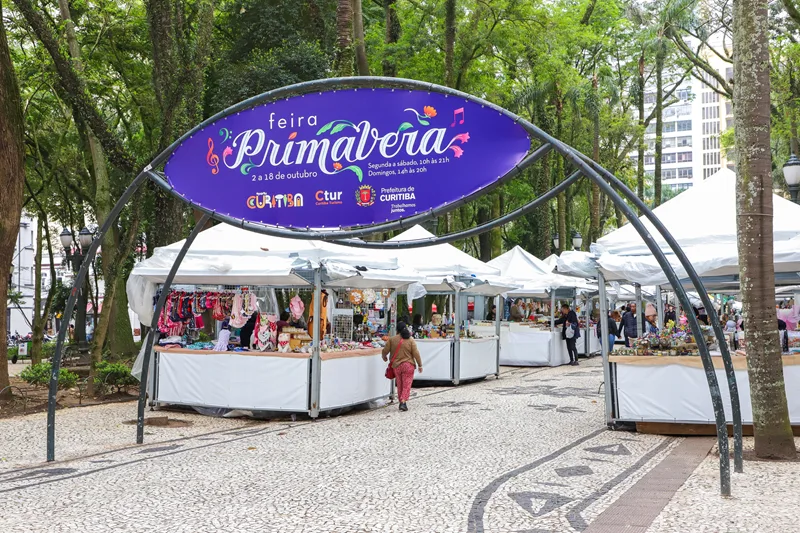Curitiba reúne flores, artesanato e produtos naturais em feiras no Centro