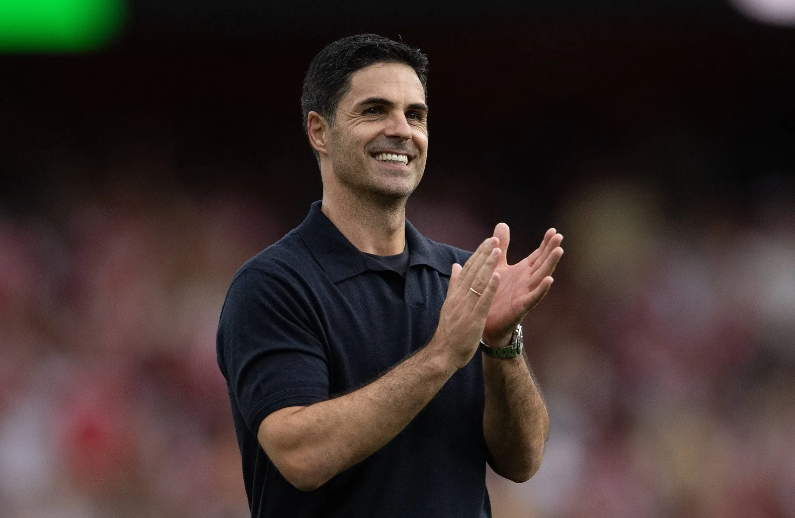 Carragher compara Arteta a Ferguson por pressão sobre a arbitragem