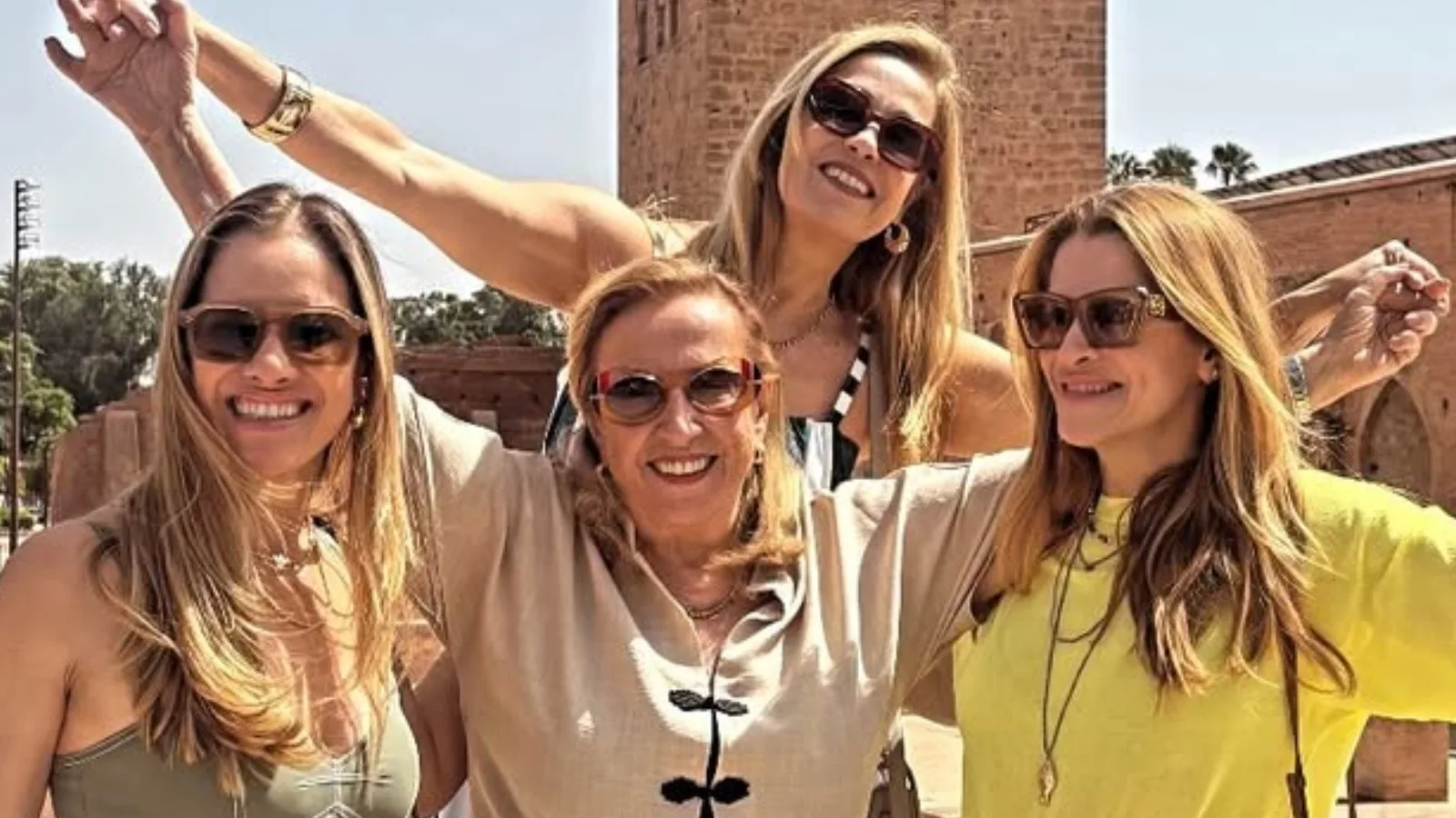 Ingrid Guimarães reúne mãe e irmãs em viagem pelo Marrocos