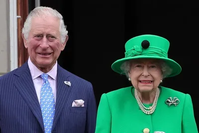 Charles adapta Troca da Guarda em homenagem aos 25 anos do 11 de setembro