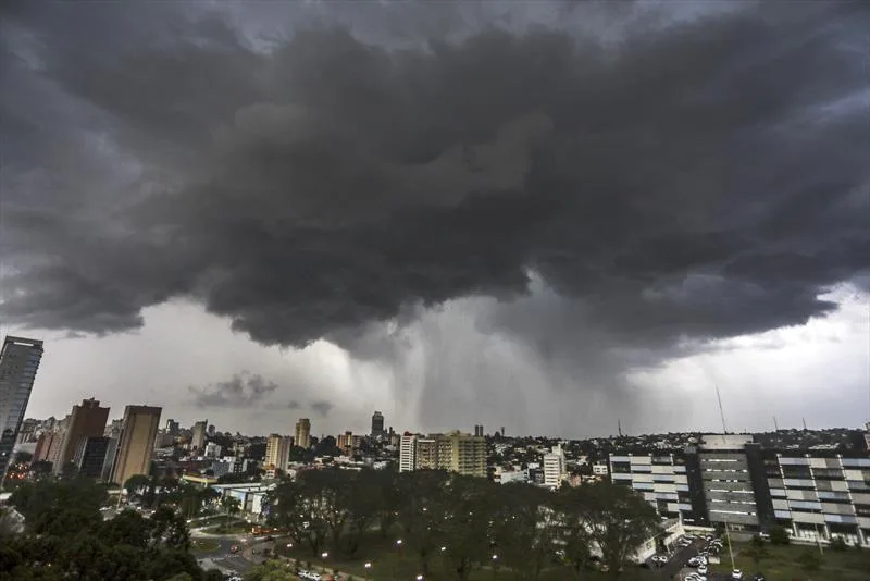 Chuva pode passar de 50 mm em todas as regiões do Paraná