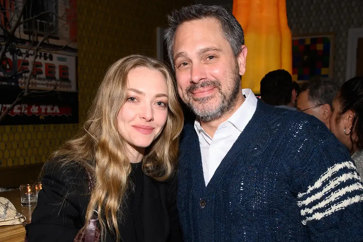 Amanda Seyfried e Thomas Sadoski confirmam separação após nove anos de casamento