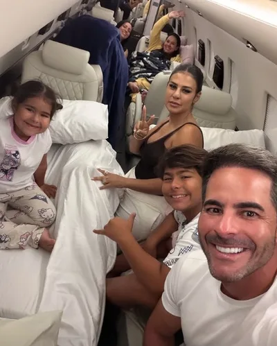 Simone Mendes viaja a Orlando com a família após shows