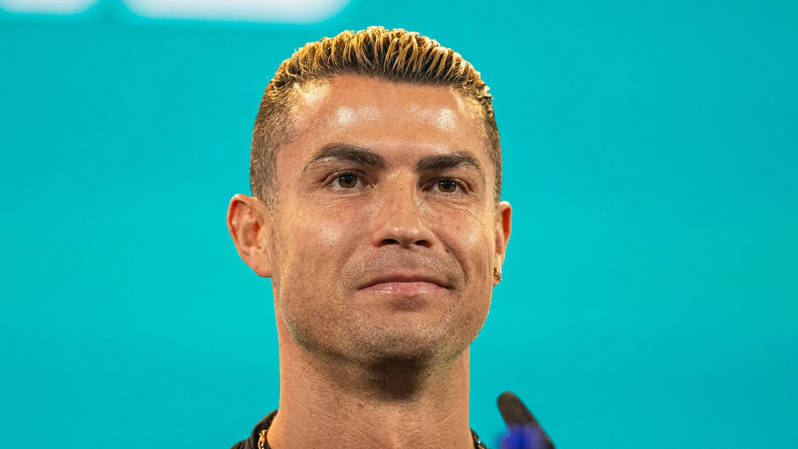 Ronaldo aceita até reserva e mira títulos na era Jorge Jesus por Portugal