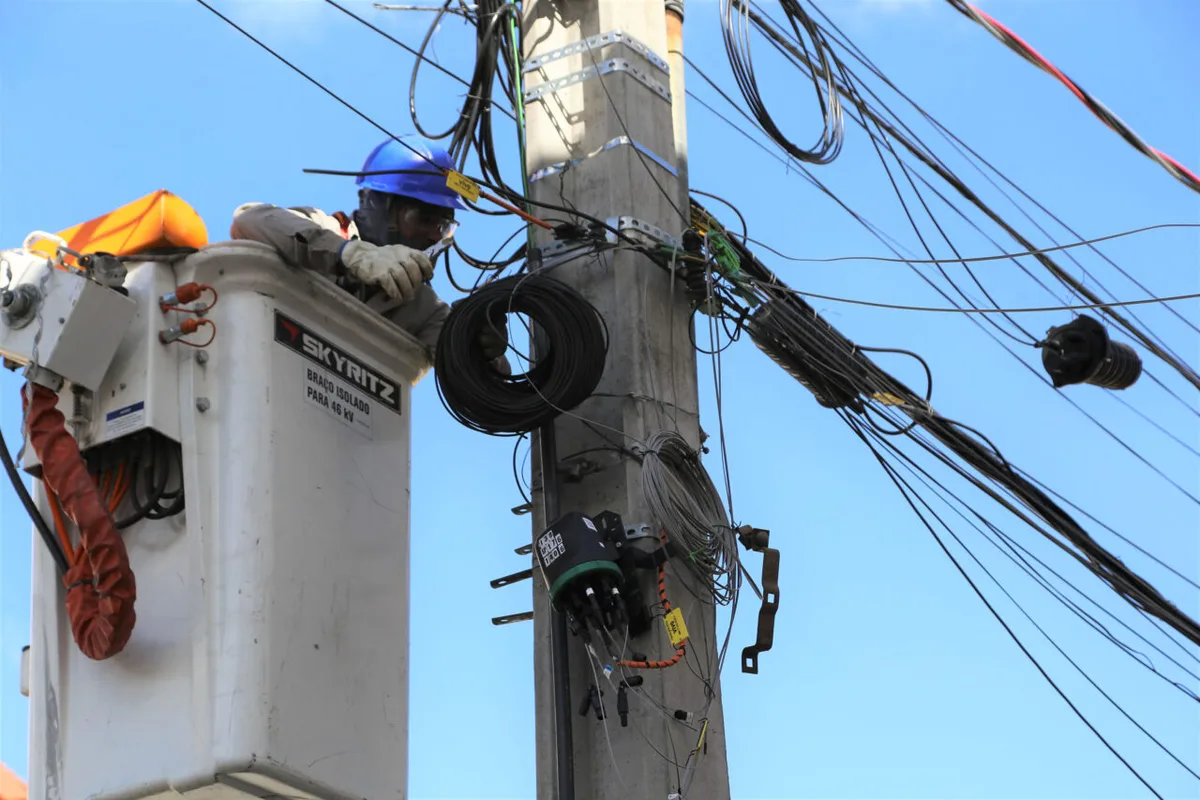 Apucarana concentra maior número de cortes de energia após tempestades no Paraná