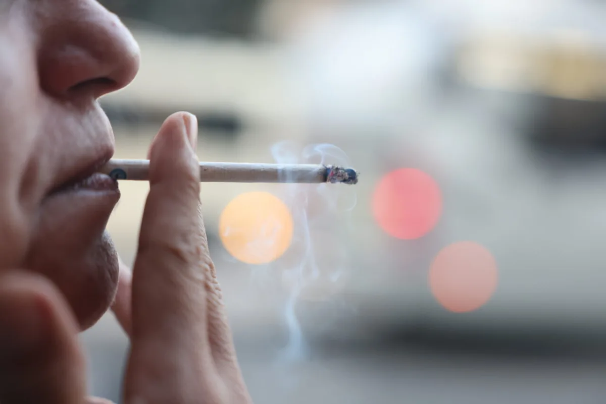 Tosse e falta de ar por mais de 15 dias exigem avaliação, diz pneumologista
