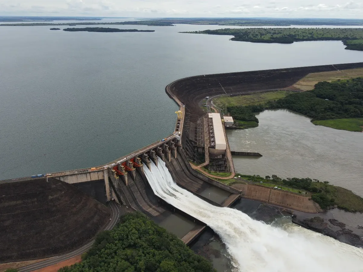 São Simão moderniza unidades e prepara sétima máquina de 310 MW