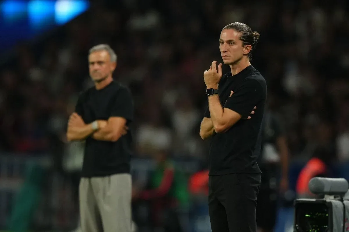 Monaco vira sobre o PSG e Filipe Luís mantém 100% na Ligue 1