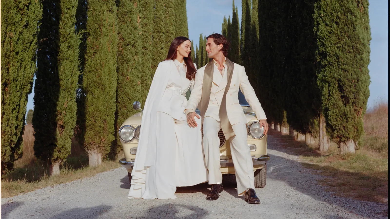 Dove Cameron e Damiano David celebram casamento na Toscana